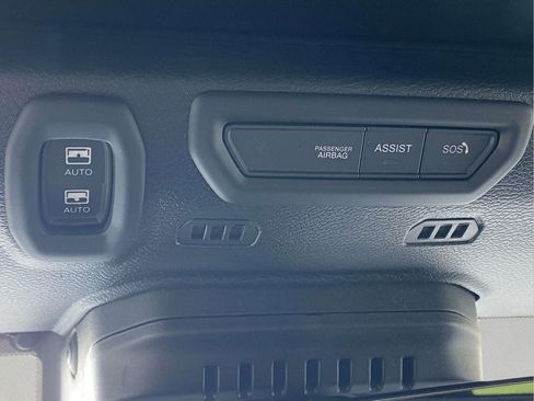 Used 2021 Jeep Wrangler Unlimited Rubicon AWD/4WD image 32