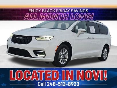 Used 2022 Chrysler Pacifica Touring-L