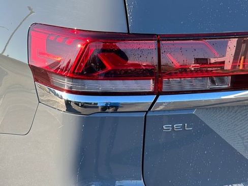 New 2026 Volkswagen Atlas SEL image 14