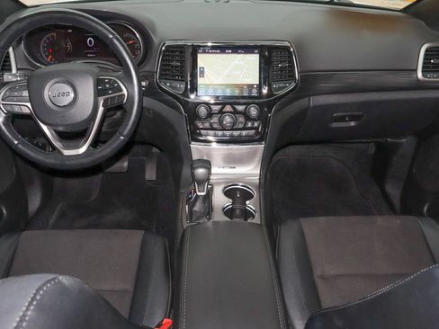 Used 2022 Jeep Grand Cherokee Laredo X AWD/4WD image 10