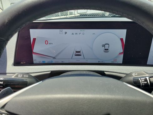 Used 2024 Kia EV6 Light RWD image 19