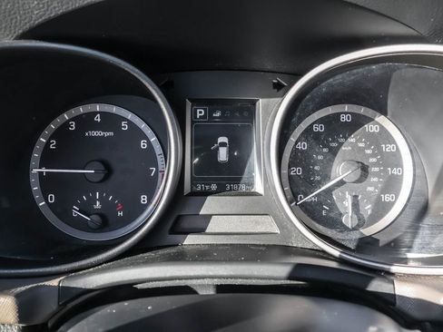 Used 2017 Hyundai Santa Fe Sport image 19