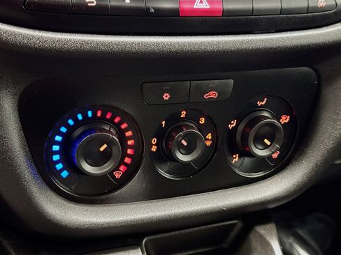 Used 2022 RAM ProMaster City Tradesman image 11