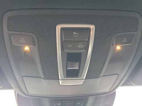 Used 2018 Mercedes-Benz GLS 450 4MATIC image 25