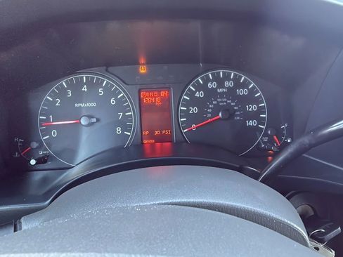 Used 2021 Nissan NV 2500 SV image 18