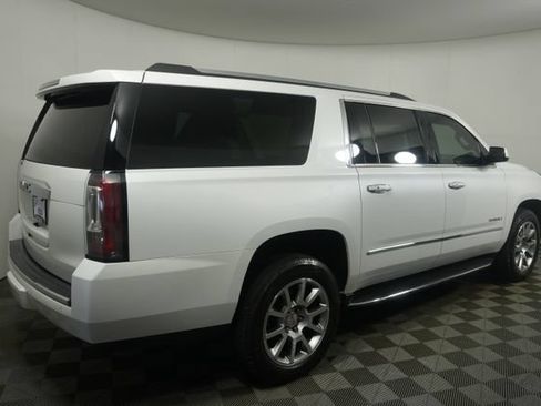 Used 2019 GMC Yukon XL Denali w/ Open Road Package AWD/4WD image 3