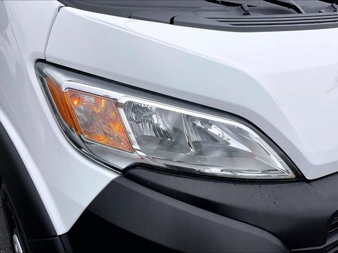 Used 2025 RAM ProMaster 2500 w/ Convenience Group FWD image 28