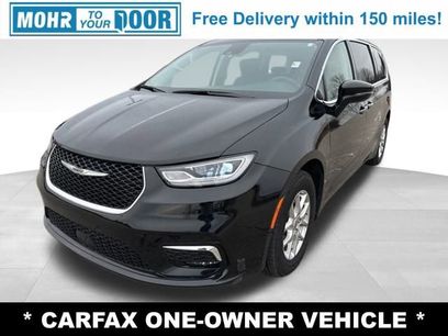 Used 2024 Chrysler Pacifica Touring-L