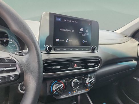Certified 2023 Hyundai Kona SEL AWD/4WD image 11