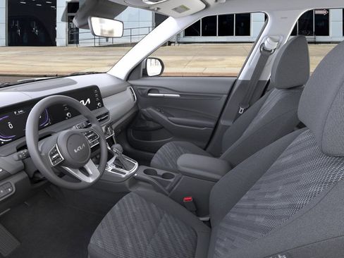 New 2026 Kia Seltos LX image 19