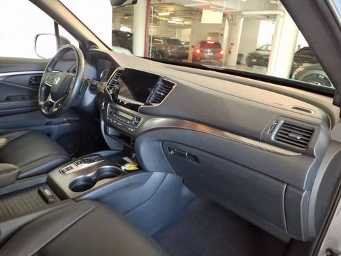 Used 2023 Honda Passport EX-L image 21
