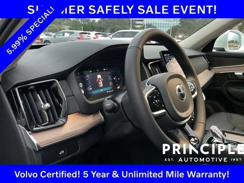 Certified 2025 Volvo XC90 B5 Plus AWD/4WD image 17
