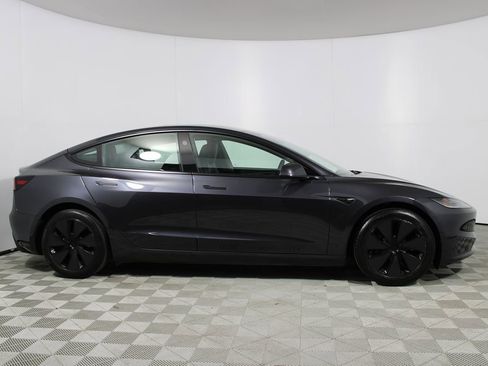 Used 2024 Tesla Model 3 Standard Range image 31