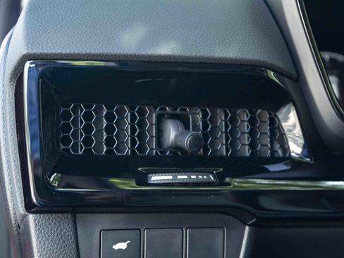Used 2024 Honda CR-V EX-L image 40