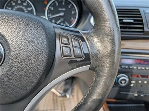 Used 2010 BMW 128i Convertible image 10