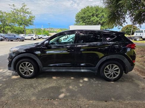Used 2017 Hyundai Tucson SE FWD image 4