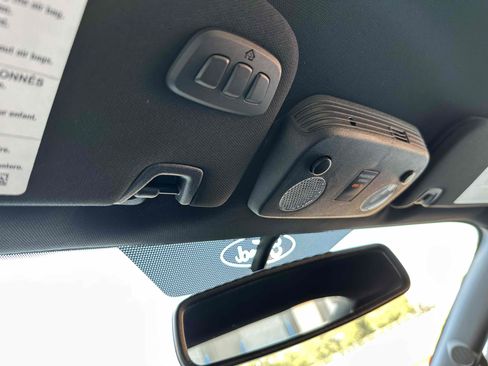 Used 2019 Ford Mustang Shelby GT350 w/ Technology Package RWD image 28