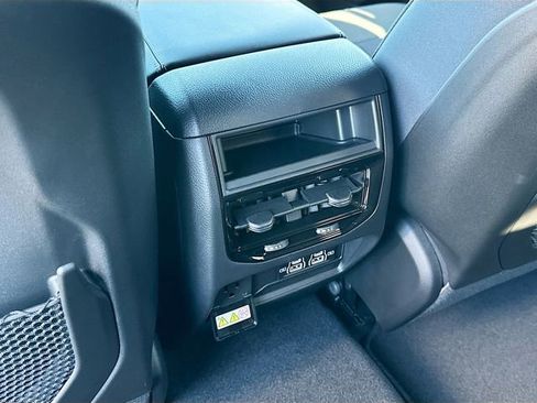 New 2026 Jeep Grand Cherokee Laredo image 17