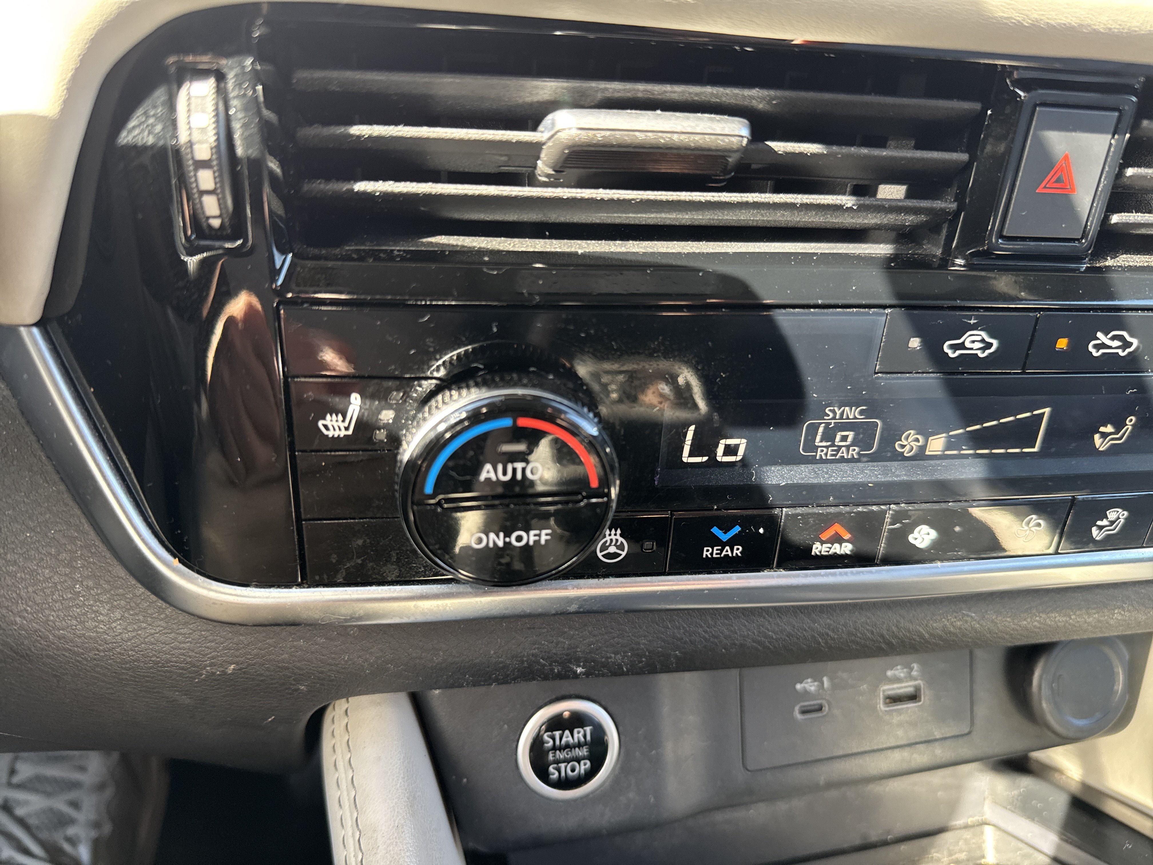 Used 2023 Nissan Rogue SL w/ SL Premium Package AWD/4WD image 28