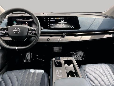 Used 2024 Nissan Ariya AWD image 15