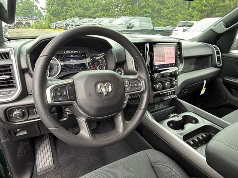 Used 2026 RAM 1500 Express AWD/4WD image 21