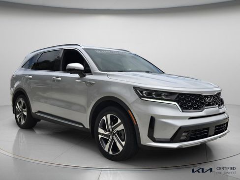 Certified 2023 Kia Sorento SX Prestige AWD/4WD image 9