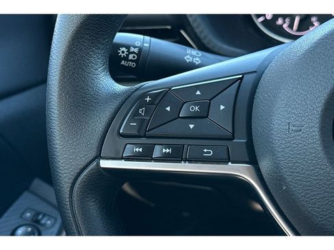 Used 2025 Nissan Sentra SV FWD image 35