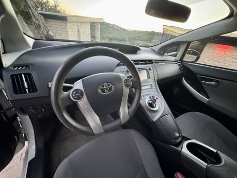 Used 2015 Toyota Prius Two FWD image 11