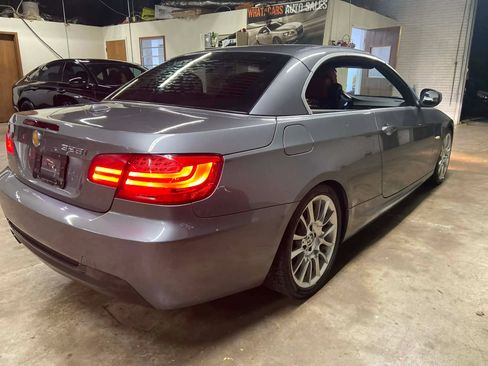 Used 2013 BMW 328i Convertible RWD image 3