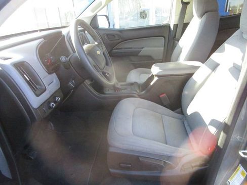 Used 2022 Chevrolet Colorado W/T w/ Custom Special Edition image 17