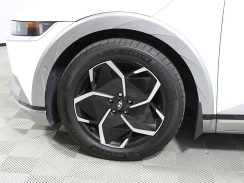 Used 2024 Hyundai Ioniq 5 Limited image 4
