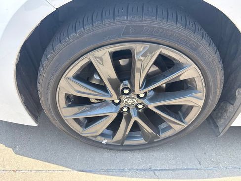 Used 2025 Toyota Corolla SE FWD image 2