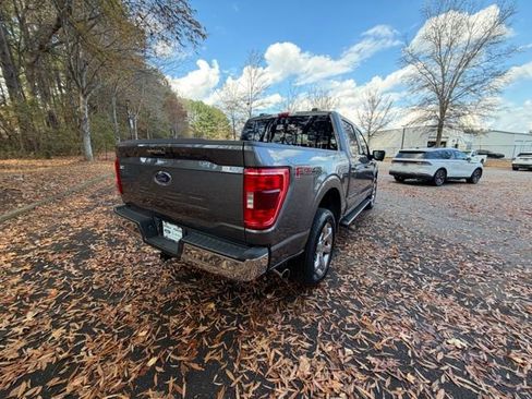 Certified 2021 Ford F150 XLT w/ Equipment Group 302A High image 18