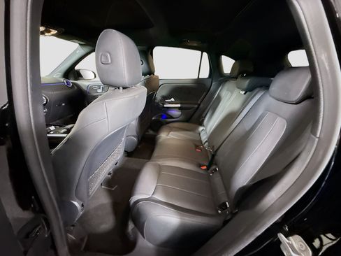 Used 2023 Mercedes-Benz GLA 250 4MATIC w/ Premium Package image 25