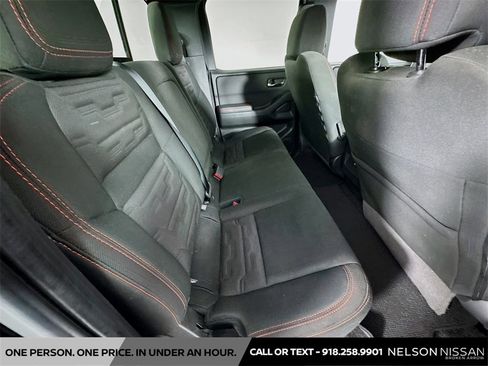 Used 2024 Nissan Frontier Pro-X image 24