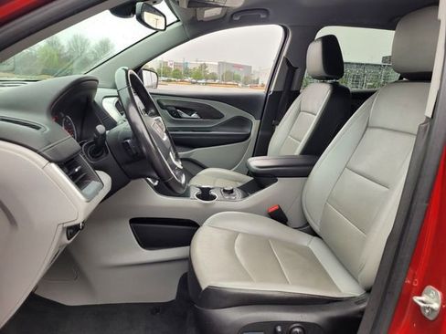 Used 2022 GMC Terrain SLT image 9