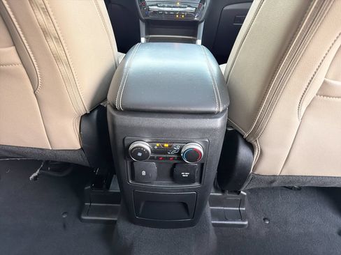 Used 2022 Ford Explorer Limited w/ Equipment Group 301A RWD image 23