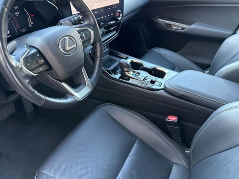 Used 2022 Lexus NX 350 AWD w/ Luxury Package image 11
