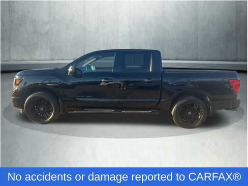 Used 2019 Nissan Titan SV w/ SV Convenience Package image 2