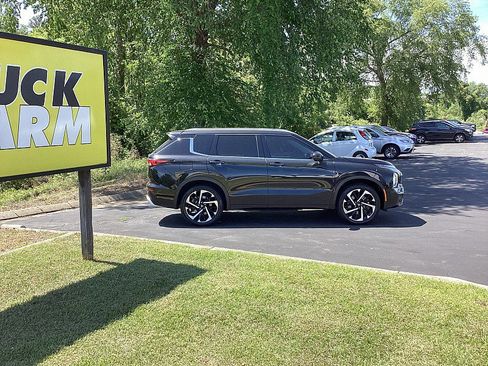 Used 2022 Mitsubishi Outlander SEL AWD/4WD image 11