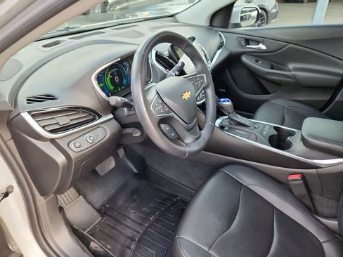 Used 2018 Chevrolet Volt Premier w/ Driver Confidence Package image 10