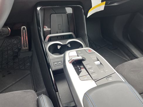 Used 2025 BMW X1 xDrive28i w/ M Sport Package image 11