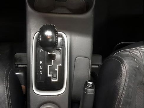 Used 2016 Mitsubishi Outlander GT AWD/4WD image 17