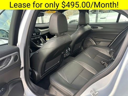 Used 2025 Alfa Romeo Giulia AWD w/ Driving Assist Package image 8