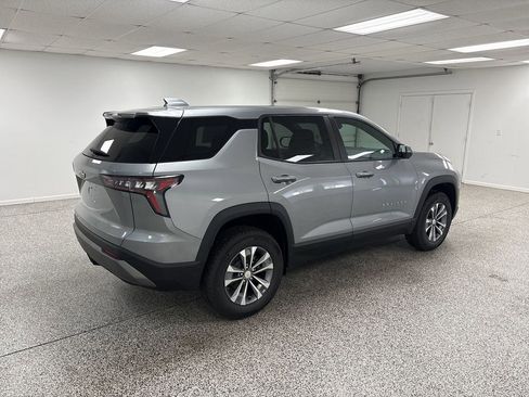 New 2026 Chevrolet Equinox LT image 8