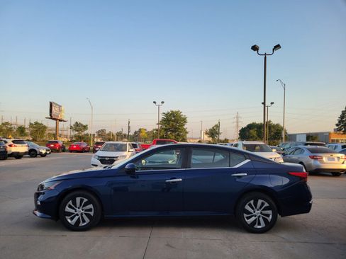 Used 2022 Nissan Altima 2.5 S FWD image 4