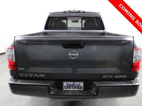 Certified 2023 Nissan Titan SV image 8