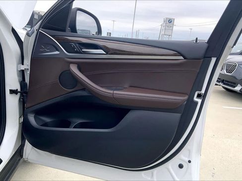 Used 2022 BMW X4 xDrive30i w/ Premium Package 2 image 27