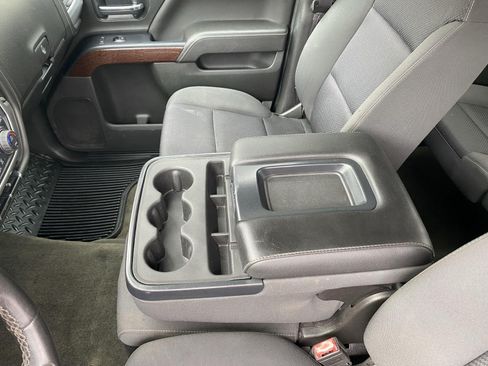 Used 2017 GMC Sierra 1500 SLE w/ SLE Value Package AWD/4WD image 16