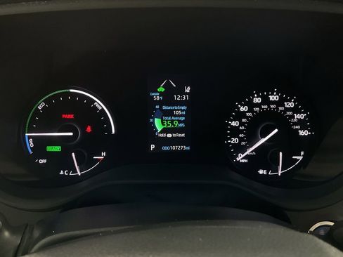 Used 2023 Toyota Sienna LE AWD/4WD image 21